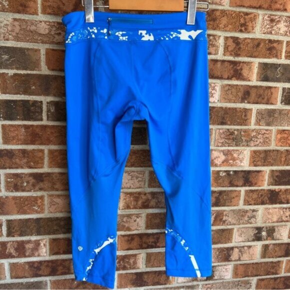 Lululemon Run: Inspire Crop I|Laceoflage Polar Cream Beaming Blue - Picture 7 of 16